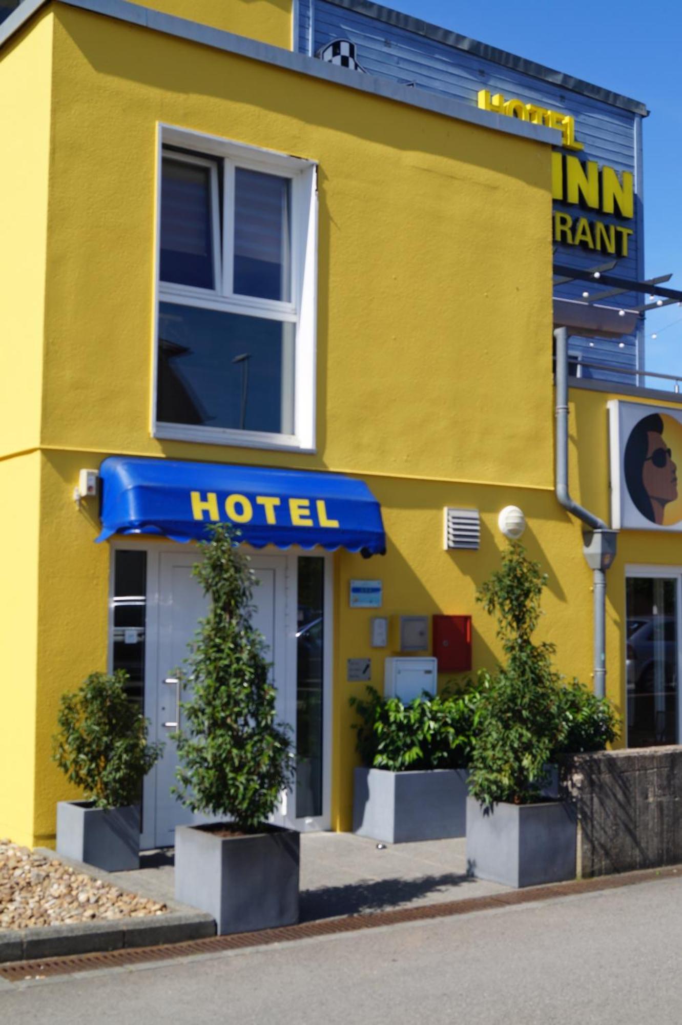 Hotel-Restaurant Stand'Inn Foetz Extérieur photo